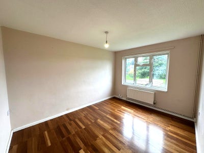 Spacious 3 bed house in Rugby for &pound;900 PCM Main Photo
