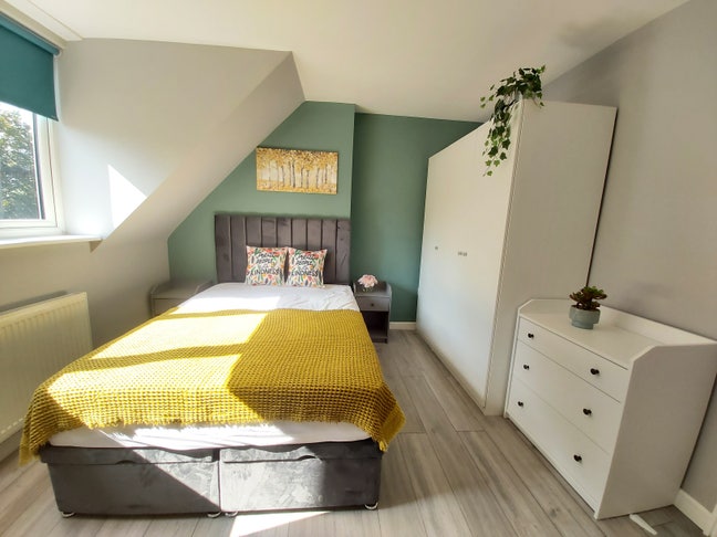 CR0 Premier Double room with private bathroom Main Photo