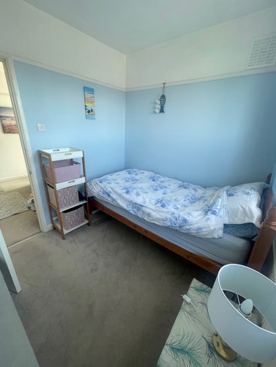 Charming room by the sea in friendly home Main Photo