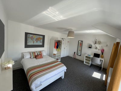 Tenancy Takeover  Main Photo
