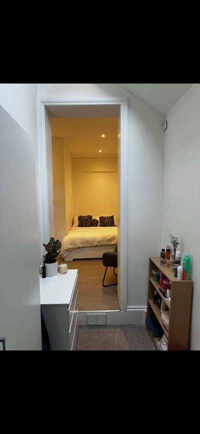 Room Available Asap in Fulham Main Photo