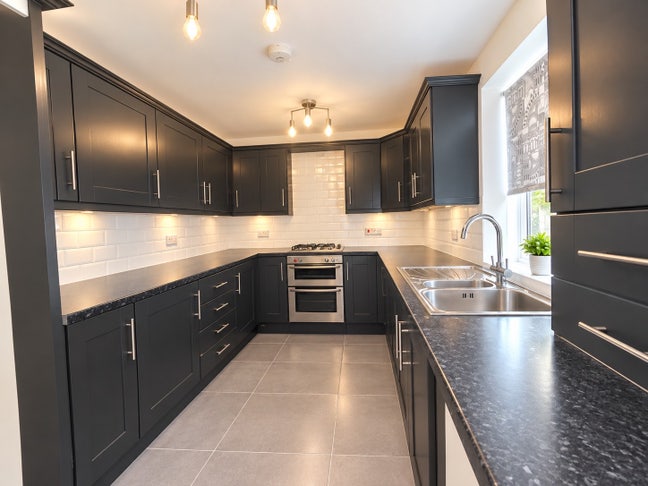 3 Bed Terraced House Available Now in Skipton 🏡 Main Photo