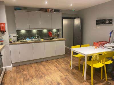Ensuite Rooms Available 🏡 Park Road Main Photo