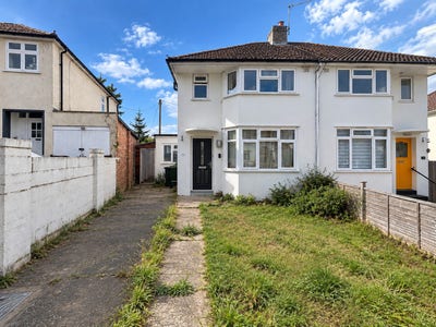 3 Bedroom Property  Main Photo