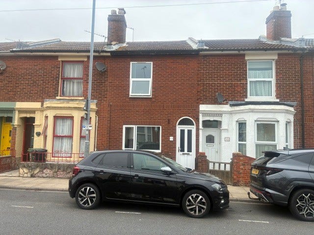 One-Bedroom House Share in Central Southsea Main Photo