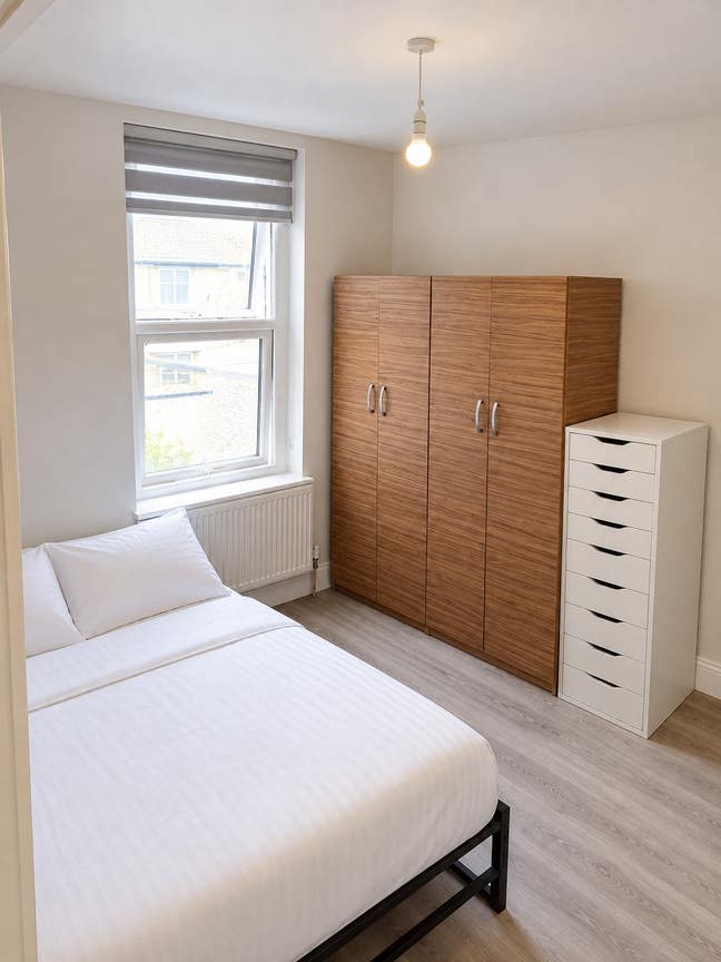 Seven Sisters Double Room |1 Person|0 Deposit Main Photo