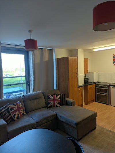 One Bedroom apparently close to Bedford town Main Photo