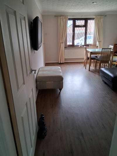 Private room, patio & parking. With separate entra Main Photo