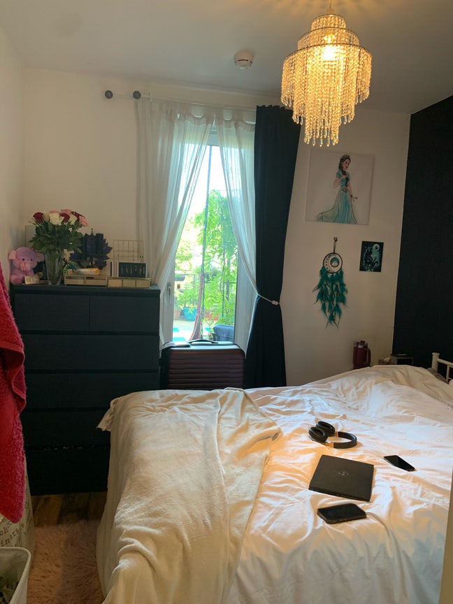 Double room near Victoria Station M3 Main Photo