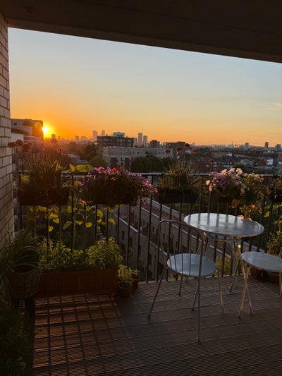 Room to rent in new high rise elephant and castle! Main Photo