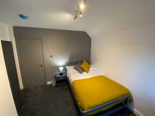 ⭐️En suite double available all bills included Main Photo