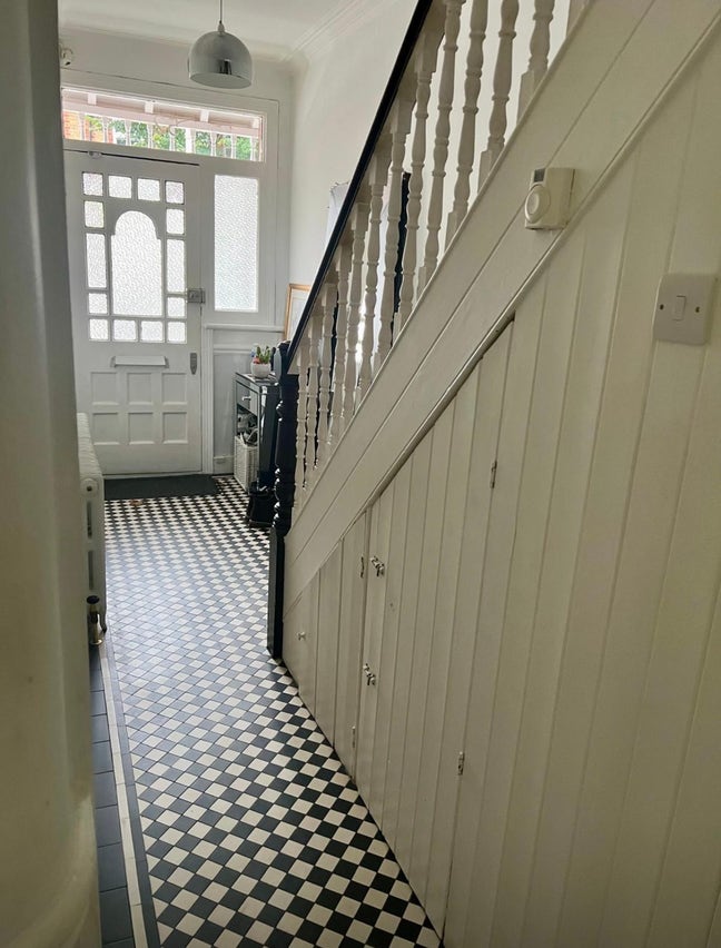 Lovely Double Room Available  Main Photo