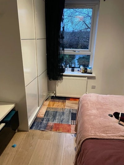 Bright Single Room available - G32 Main Photo