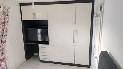 Cozy Double room with dedicated  bath and toilet Main Photo