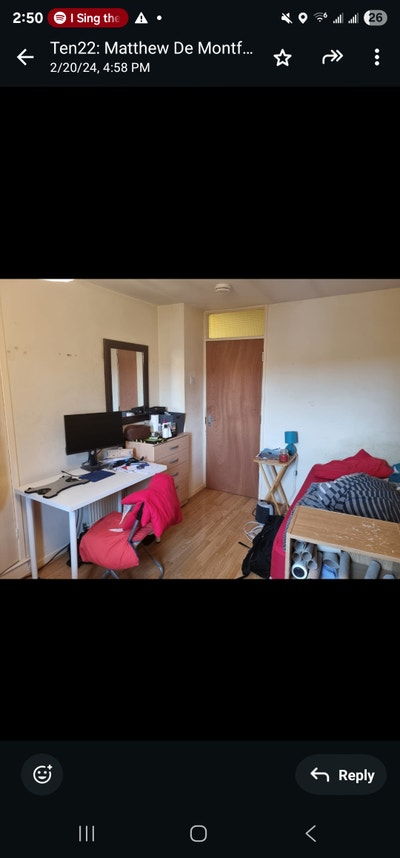 Two rooms available E15 Main Photo