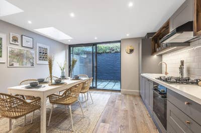 Sublet Double Room – Clapham - October Main Photo