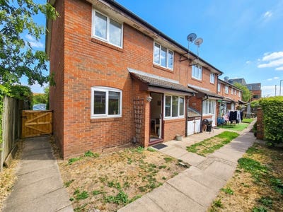 Stunning 1 Bedroom House Main Photo