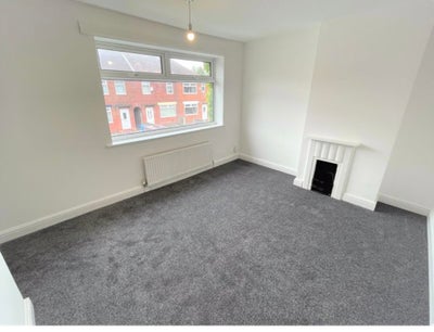 Spacious Double Room in Swinton Salford Main Photo