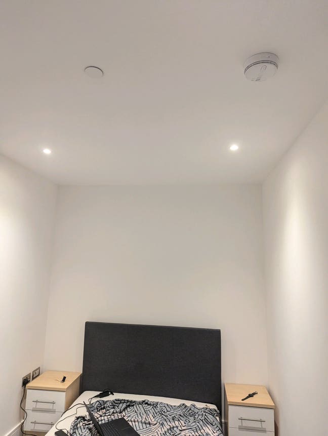 Spacious and clean flat in southall Main Photo
