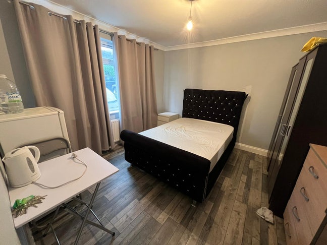 🛏 2 Double Rooms to Let in 📍Cricklewood ✨ Main Photo