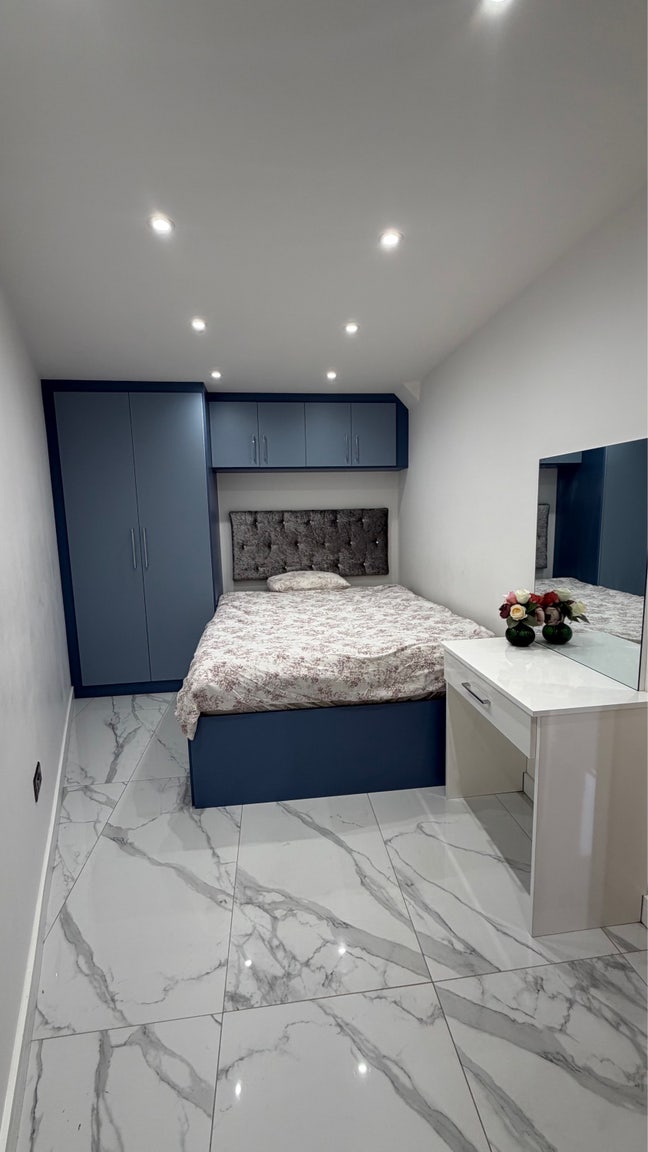 Modern room in Chigwell  Main Photo