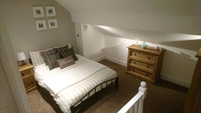 Attic Ensuite Room Now Available Main Photo
