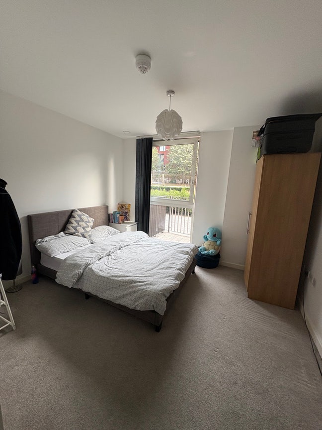 Double room, private bath with gym in Canada Water Main Photo
