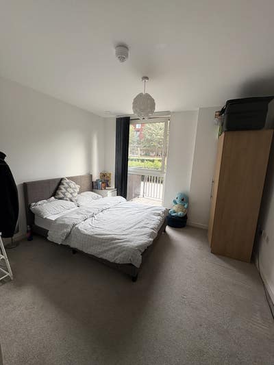 Double room, private bath with gym in Canada Water Main Photo