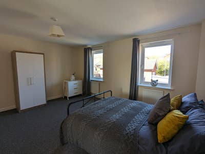  *Reduced - Double Room Available Now* Near Cribbs Main Photo