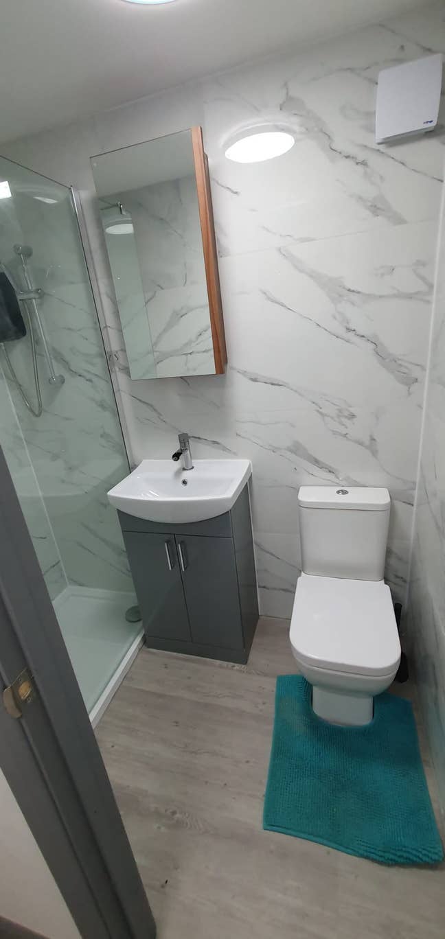 Brand New Large Modern spacious Studio Room Main Photo