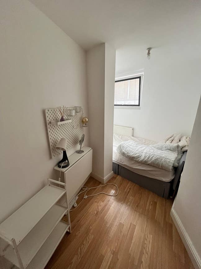 Double Room in 2-Bed Flat Available in SE25 4PP Main Photo
