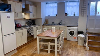 Double bedroom in Balham Main Photo