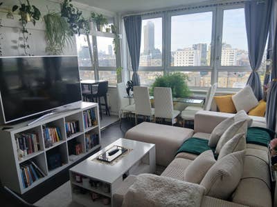Bright Room for Professional Female 30+ | All Bill Main Photo