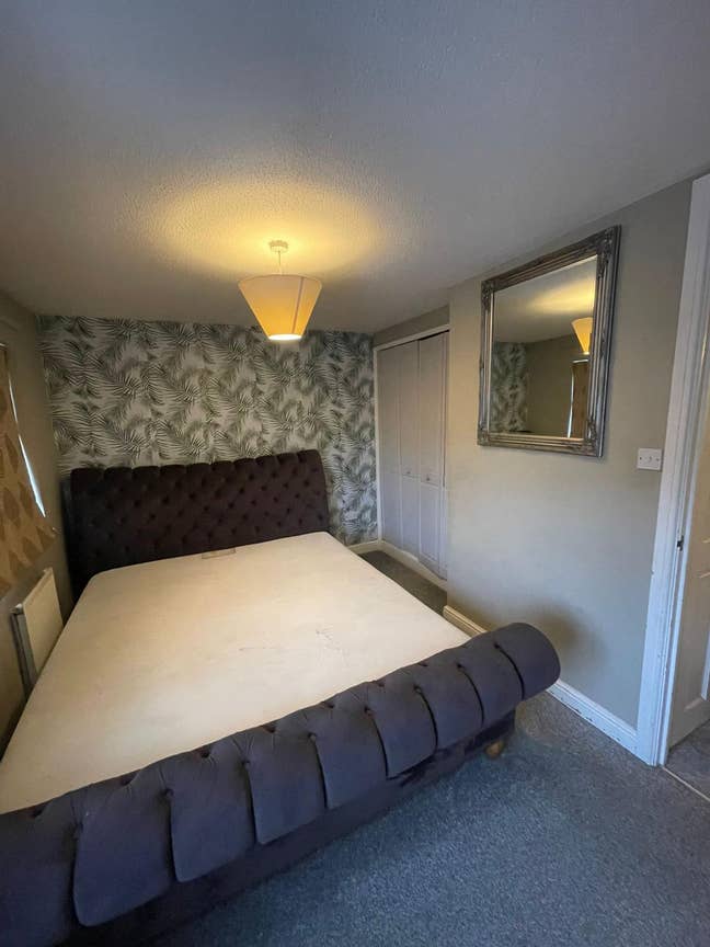 2 bedroom house semi-detached Main Photo