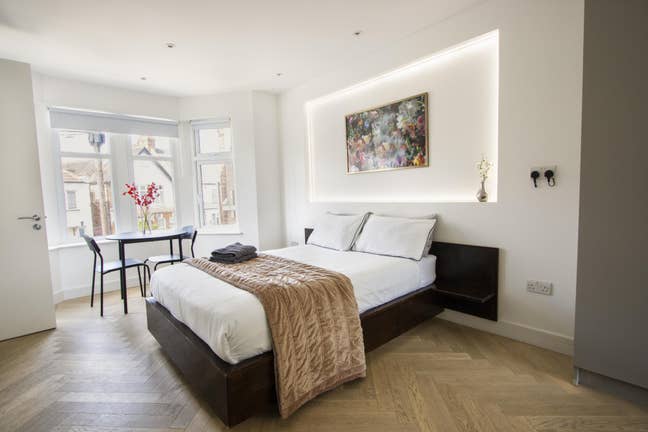 Stylish room Harrow on the Hill Main Photo