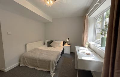 Student Rooms for 2026-27! - Scalford Drive Main Photo
