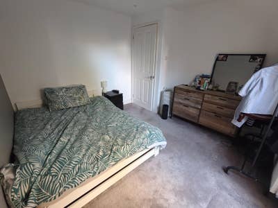 Double Room in East London Flat Share Main Photo