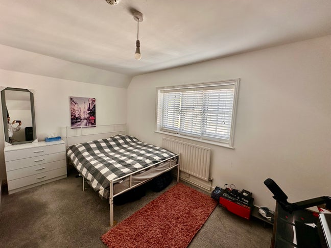 Central Chichester - One Bed Flat Main Photo