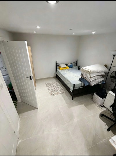 Studio Flat for Rent  Main Photo