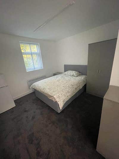 En-Suite & Double Rooms to Rent- L13 8at Main Photo