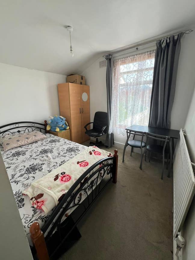 🏡 Furnished Double Room Available in E12 🏡 Main Photo