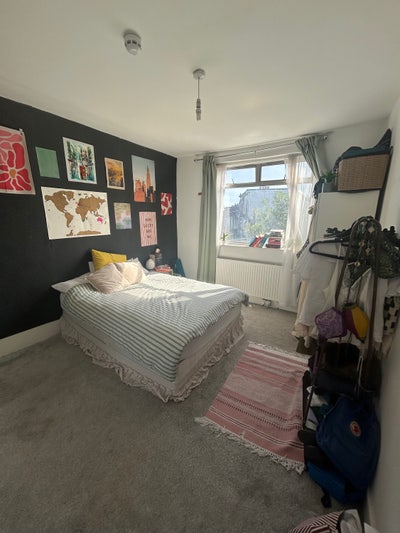 Large Double Room in friendly house share! Main Photo