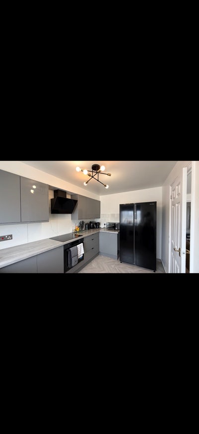 Double Room ,Private Bath- New Refurb, River view Main Photo