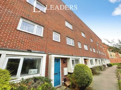 5 Rooms Available Hatfield Main Photo