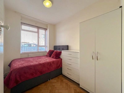 Great Cozy St.Johns Wood Double room  Main Photo