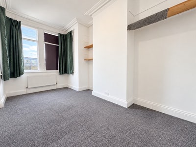 1 Bedroom Flat | No bills included  Main Photo