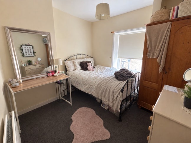 Room in 3 bed flat in Jesmond  Main Photo