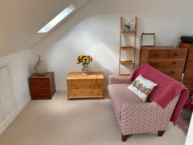 Large light ensuite attic room-Preston Park/5 Ways Main Photo