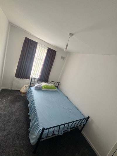 Room for rent  Main Photo