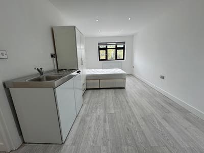 4 En suite Furnished Studios - All Bills Included  Main Photo